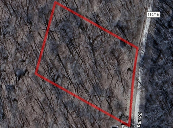 781 Robinson Run, Walton, WV 25286
