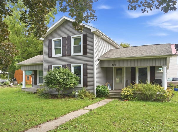 701 Sixth Street, Howe, IN 46761