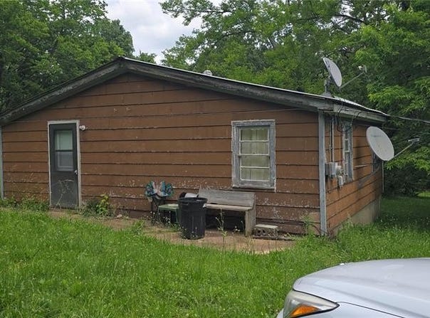 217 Anna Street, St James, MO 65559