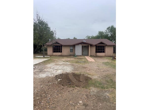 3222 Yucca Loop, Eagle Pass, TX 78852