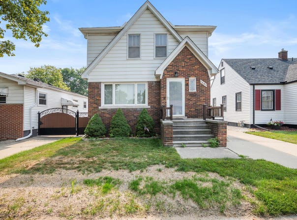 1581 Wilson Avenue, Lincoln Park, MI 48146