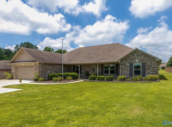 18207 E Limestone Road, Athens, AL 35613