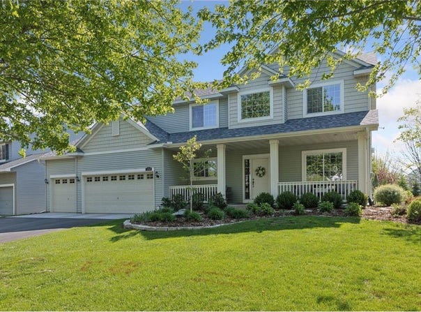 3509 Walden Drive, Woodbury, MN 55129