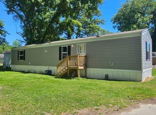 42 ROSE LN, SAINT ALBANS, WV 25177