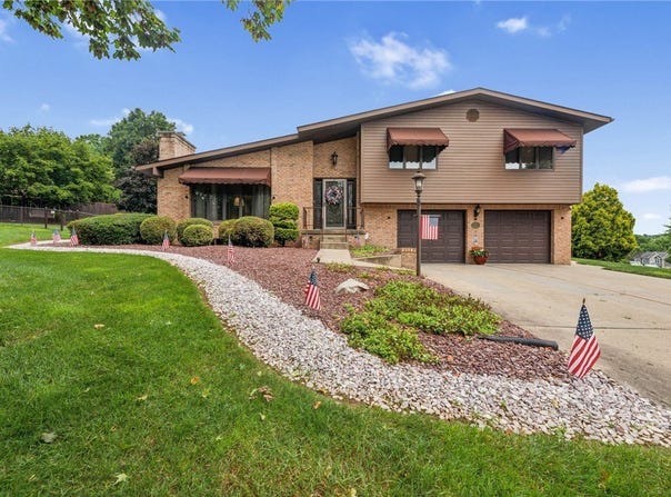 11 Danbury Drive, City of Greensburg, PA 15601