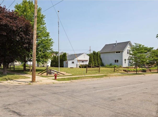 725 Watson Avenue, Saint Paul, MN 55102