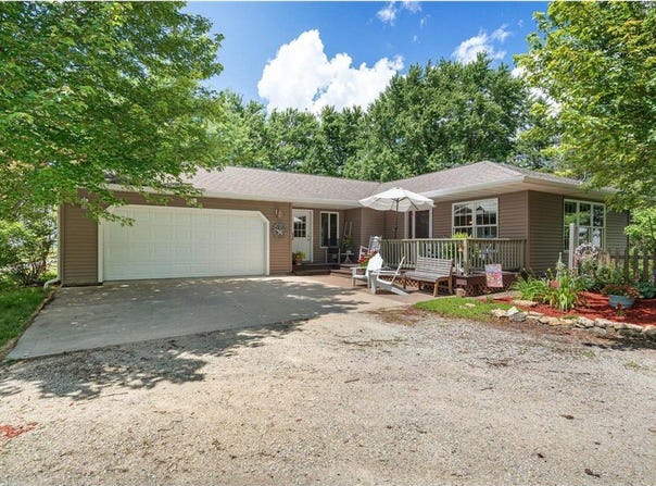 56668 145th Avenue, West Concord, MN 55985