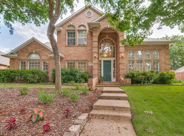 828 Blue Jay Lane, Coppell, TX 75019