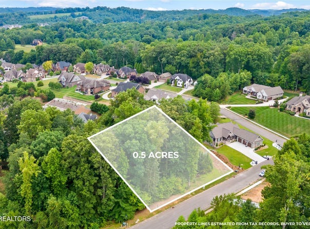 2221 Viewcrest Ln, Knoxville, TN 37932