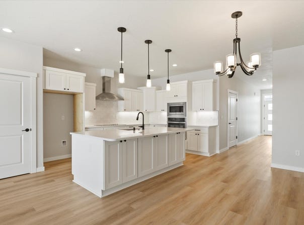 1105 Fairhaven Loop, Richland, WA 99352