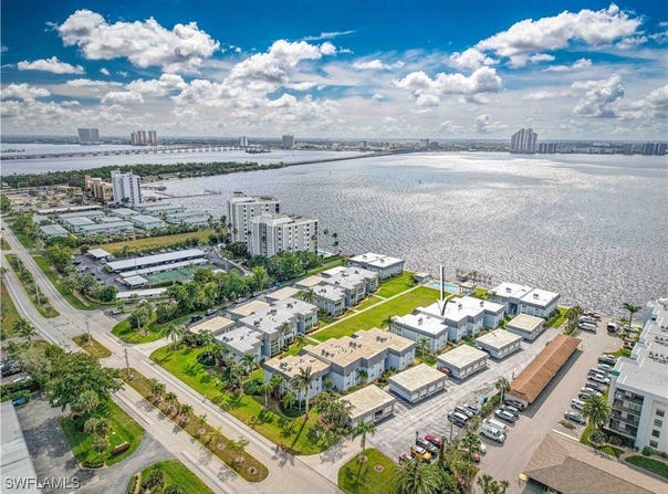 3390 N Key Drive unit: 6, North Fort Myers, FL 33903