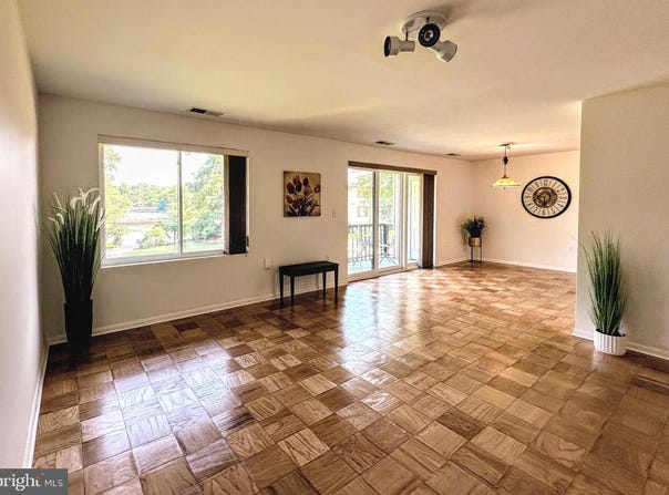 10053 WINDSTREAM DR #3, COLUMBIA, MD 21044