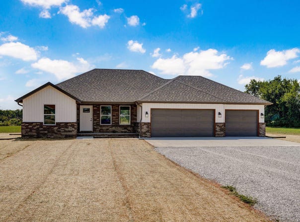 24169 Lawrence 2177, Marionville, MO 65705