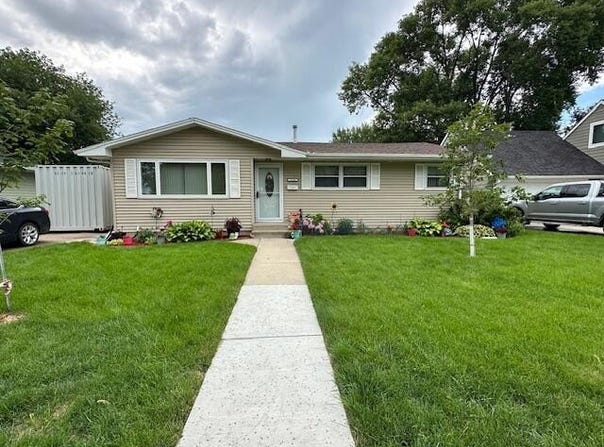 1526 S Dakota Street, Aberdeen, SD 57401