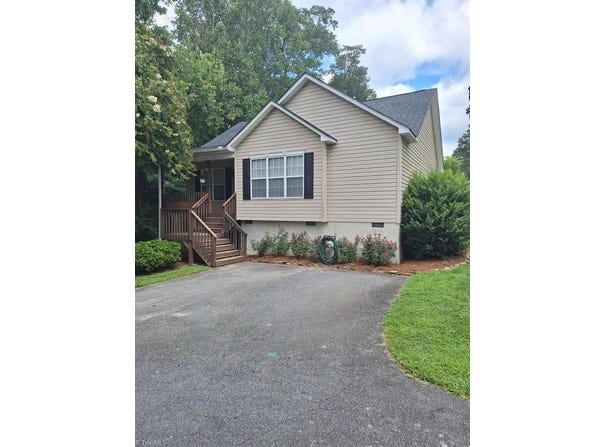 113 Bell Drive, Thomasville, NC 27360