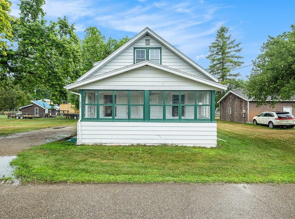 311 Delano Street, Ionia, MI 48846