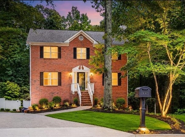 3735 Warwick Way, Snellville, GA 30039