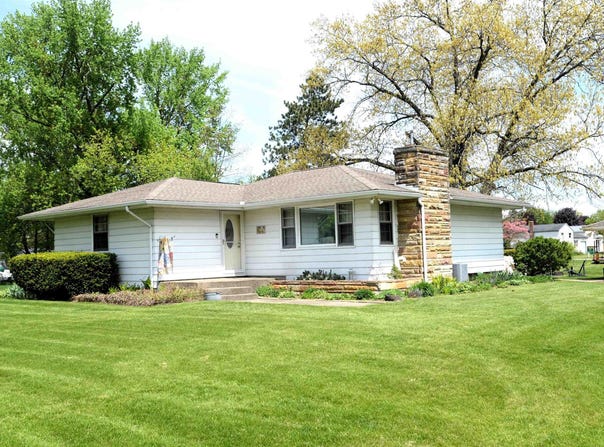 328 N Harding Avenue, Mishawaka, IN 46544-3830