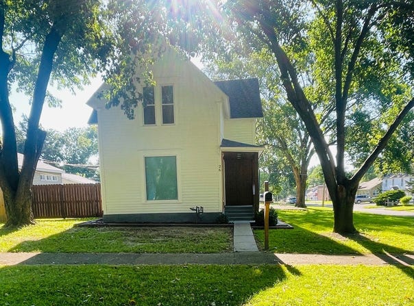 26 S. Kansas, Chanute, KS 66720