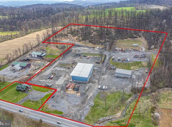 784 & 792 MEMORIAL Highway, OLEY, PA 19547