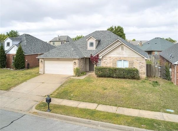 12520 S Birch Avenue, Jenks, OK 74037