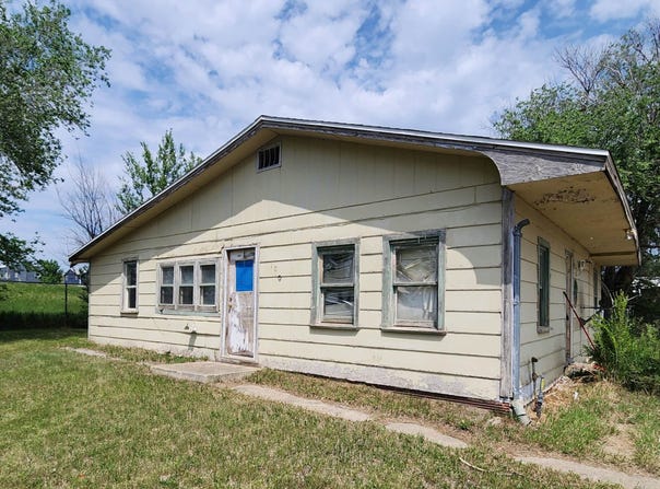 100 Gumbo Dr, Box Elder, SD 57719