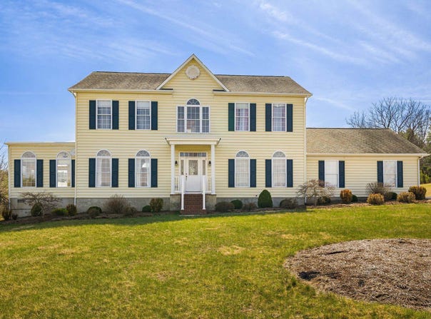 2178 CHURCHVILLE AVE, STAUNTON, VA 24401