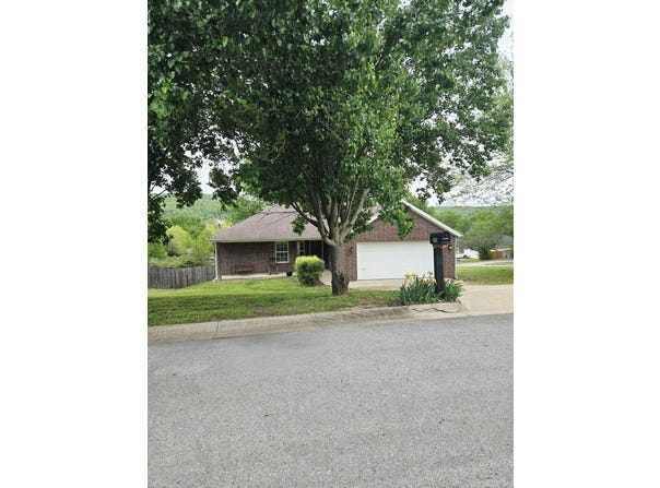 222 Rivendale Drive, West Fk., AR 72774