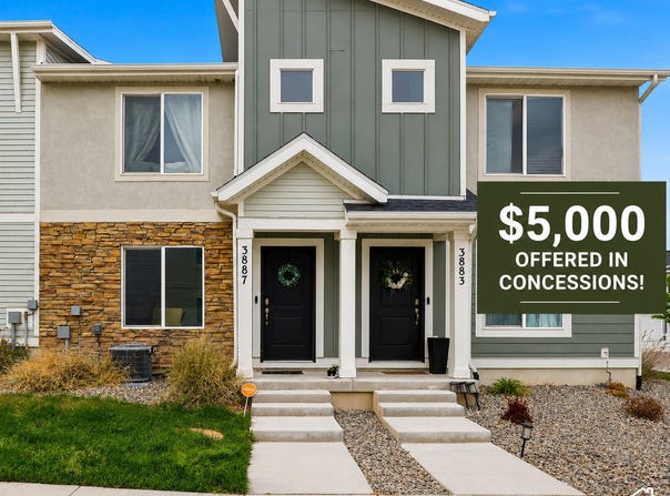 3887 S SEDIMENT HILL Dr, Magna, UT 84044