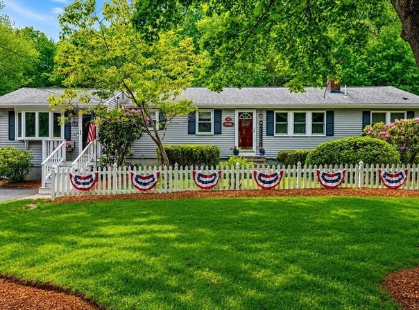 579 Walnut St, Bridgewater, MA 02324