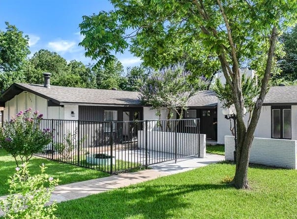 1122 Edwards Court S, Irving, TX 75062