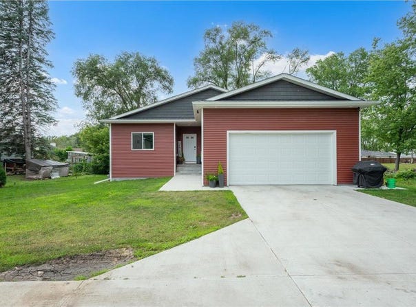 3233 Welch Court SE, Rochester, MN 55904