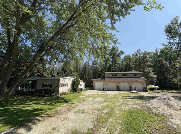 1117 LINEVILLE Road, GREEN BAY, WI 54313-6645