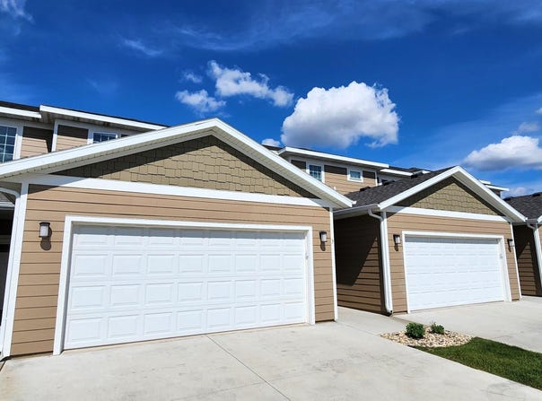 1241 N Marion Rd, Sioux Falls, SD 57107