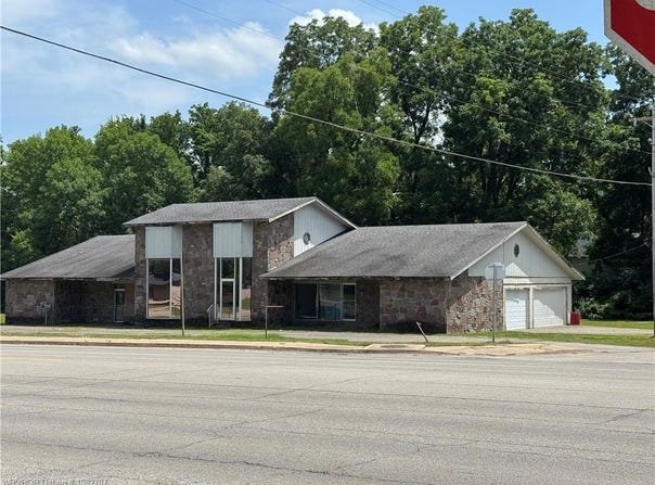 300  E Broadway, Spiro, OK 74959