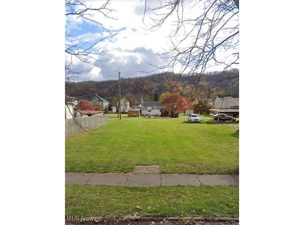 810 3rd Street, Brilliant, OH 43913