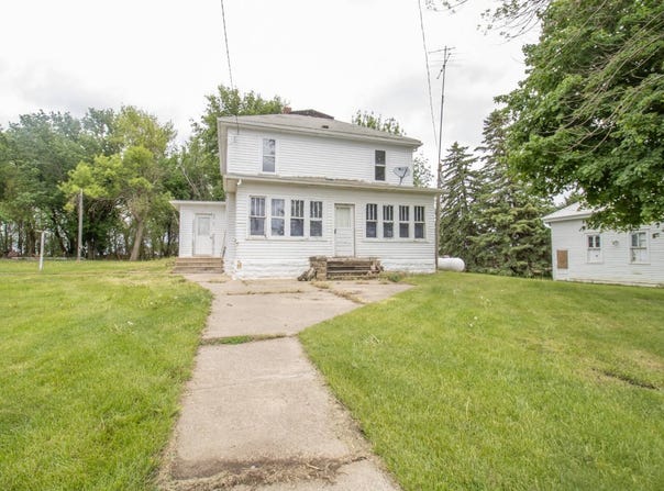 1961 Fig Ave, Alvord, IA 51230