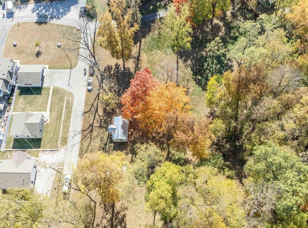 2222 S RUNWAY Court, Monticello, IN 47960
