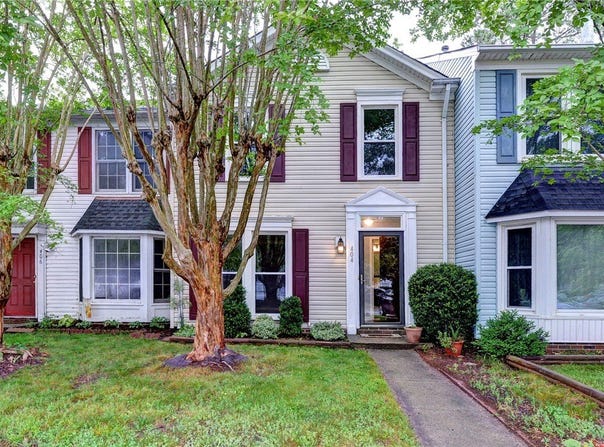 404  Arabian Cir, Yorktown, VA 23693
