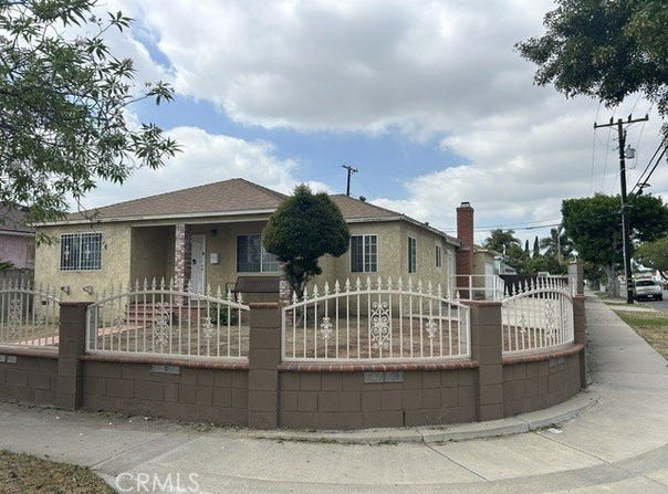 1301 S Castlegate, Compton, CA 90221