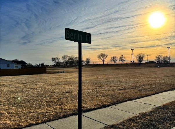 414 Berlin Circle, Marshall, MN 56258
