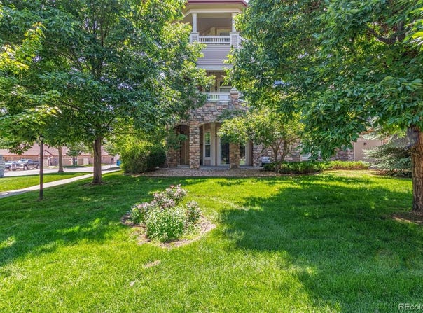 8427 S Hoyt Way 107, Littleton, CO 80128