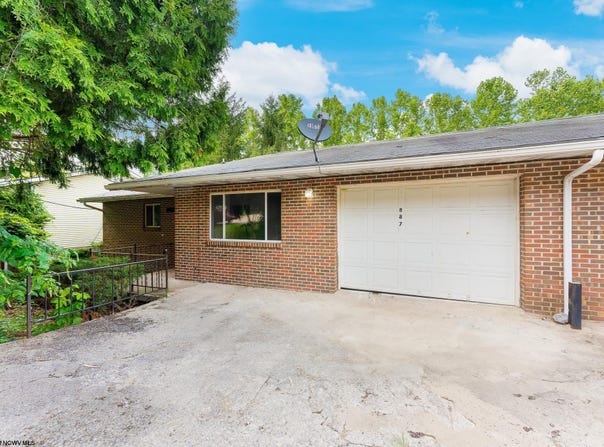 887 Tremont Street, Morgantown, WV 26505