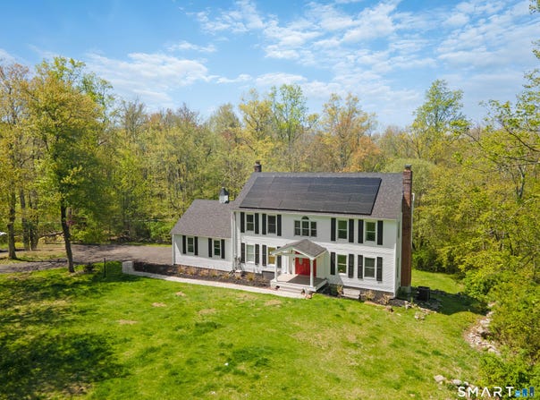 225 Bethmour Road, Bethany, CT 06524