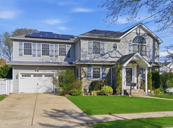 2185 Howard Place, Bellmore, NY 11710