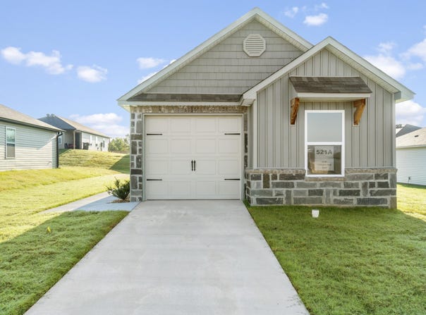 3136 Emerald Park Trail, Bauxite, AR 72011