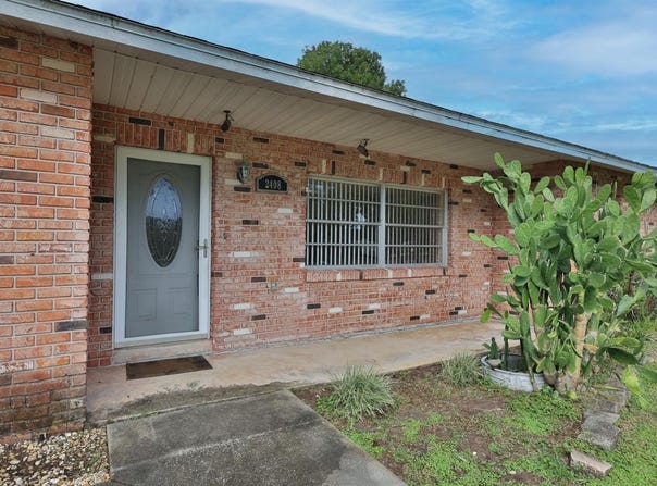 2408 JUNIPER Drive, EDGEWATER, FL 32141