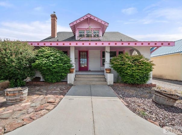 909 Main Street, Salmon, ID 83467