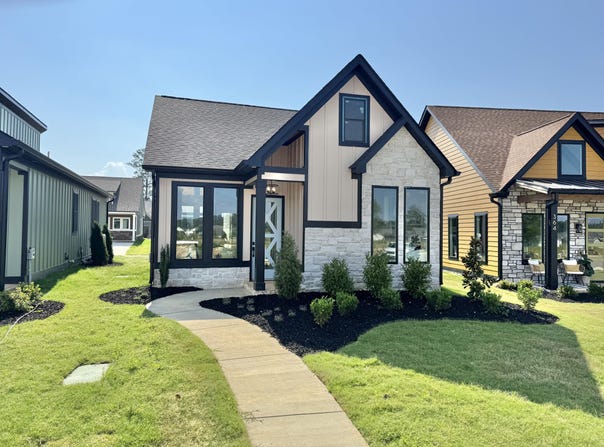 372 Idle Place Circle, Rossville, GA 30741