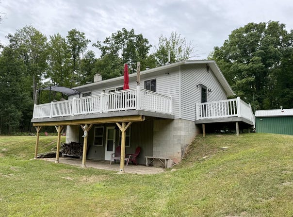 20705 Hoxeyville Road, Wellston, MI 49689